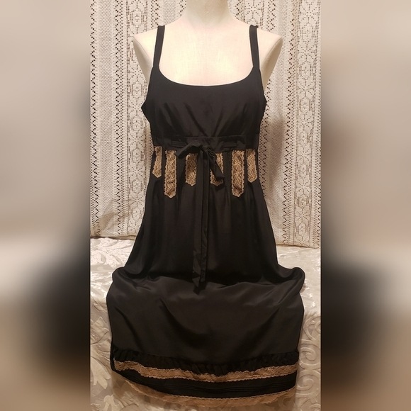 LOFT Dresses & Skirts - LOFT BLACK SILK AND LACE DRESS